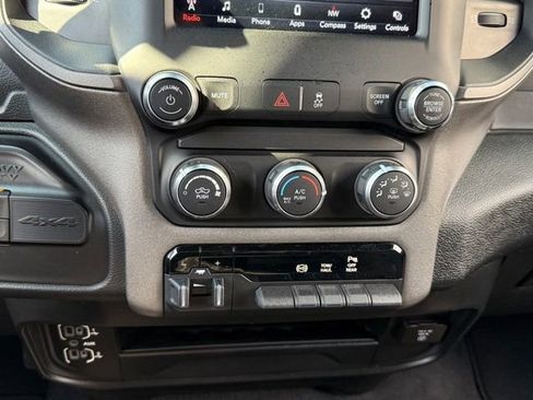 Used 2021 RAM 3500 Tradesman image 21