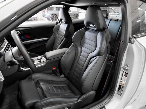 Used 2024 BMW M2 w/ Lighting Package image 10