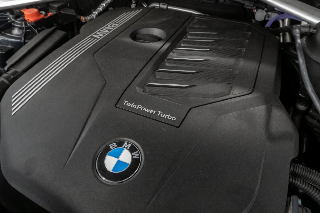 Used 2022 BMW X5 xDrive40i AWD/4WD image 4
