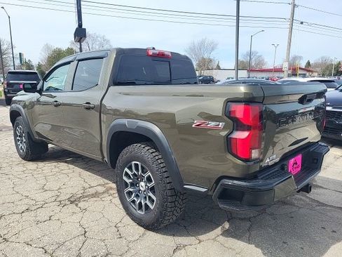 Used 2023 Chevrolet Colorado Z71 w/ Z71 Convenience Package 2 AWD/4WD image 12