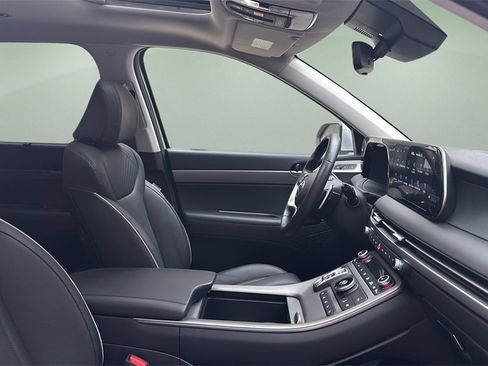 Certified 2025 Hyundai Palisade SEL image 15