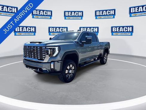 Used 2024 GMC Sierra 2500 Denali AWD/4WD image 4