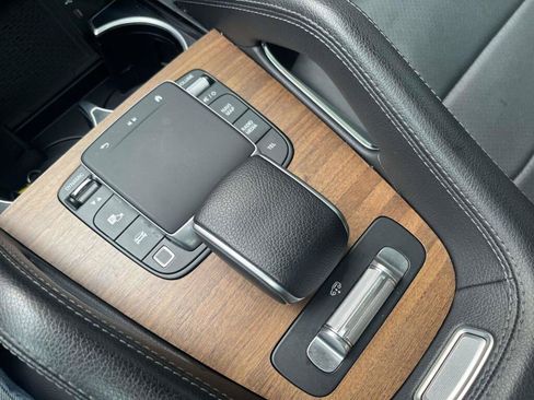 Certified 2025 Mercedes-Benz GLS 450 4MATIC w/ AMG Line Exterior image 32