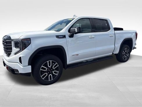 Used 2025 GMC Sierra 1500 AT4 w/ Technology Package AWD/4WD image 1