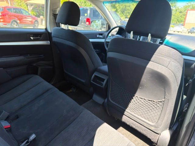 Used 2013 Subaru Outback 2.5i AWD/4WD image 23
