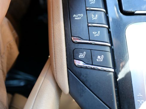 Used 2015 Porsche Cayenne S w/ Premium Package image 31