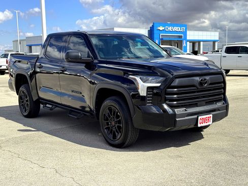 Used 2023 Toyota Tundra SR5 image 4