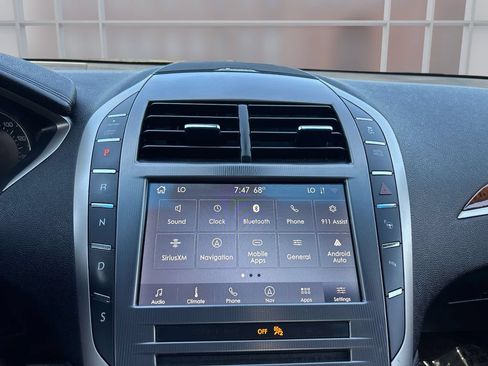Used 2020 Lincoln MKZ Reserve w/ Elements Package AWD/4WD image 27