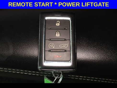 Used 2022 Jeep Grand Cherokee Altitude AWD/4WD image 11