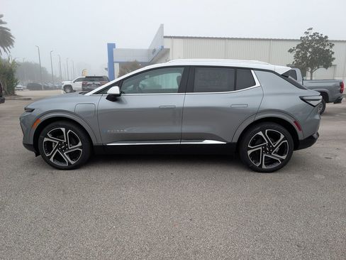 New 2026 Chevrolet Equinox EV LT image 4