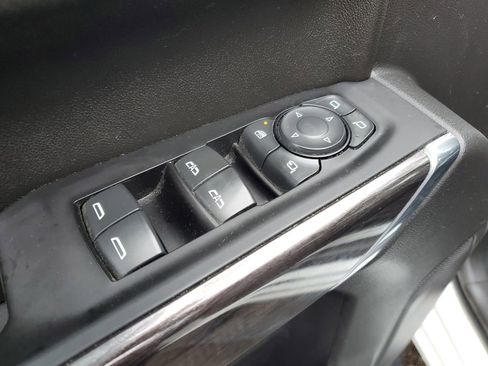 Used 2022 Chevrolet Silverado 1500 LTZ image 22