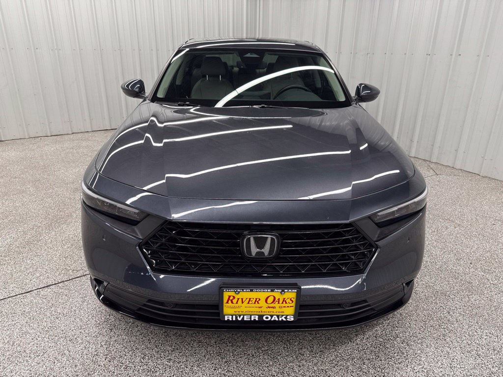 Used 2024 Honda Accord EX-L image 2