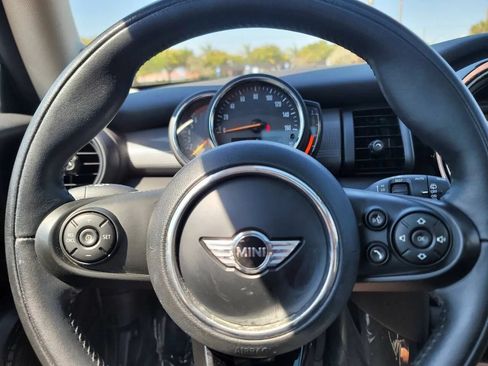 Used 2018 MINI Cooper 2-Door Hardtop FWD image 19