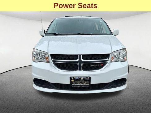 Used 2015 Dodge Grand Caravan SXT w/ UConnect Hands-Free Group FWD image 4