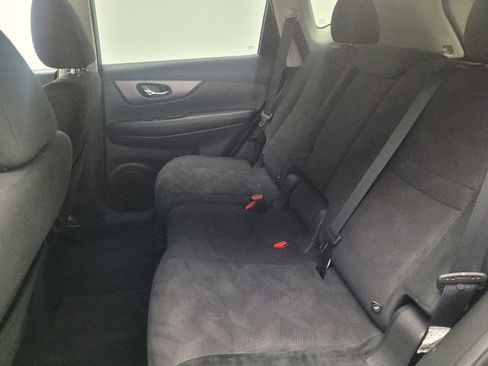 Used 2015 Nissan Rogue SV FWD image 18