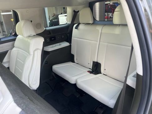 Used 2024 Hyundai Santa Fe Calligraphy FWD image 15
