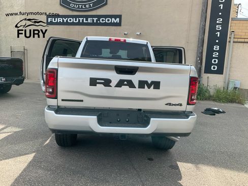 Used 2026 RAM 2500 Big Horn AWD/4WD image 32
