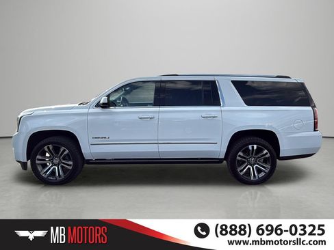 Used 2019 GMC Yukon XL Denali w/ Denali Ultimate Package AWD/4WD image 2