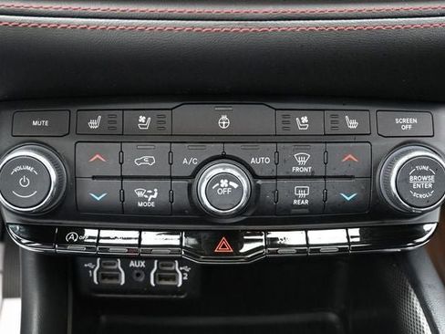 Used 2024 Dodge Durango GT AWD/4WD image 24