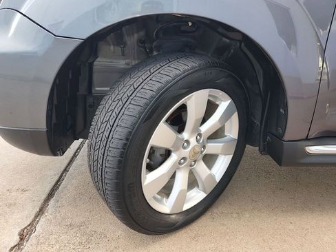 Used 2010 Mitsubishi Outlander XLS image 30