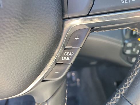 Used 2020 RAM 1500 Limited w/ Body Color Bumper Group image 29