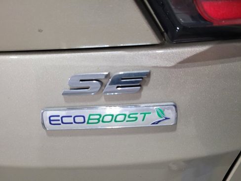 Used 2018 Ford Escape SE image 56