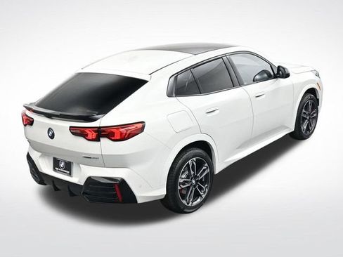 New 2026 BMW X2 xDrive28i w/ Technology Package AWD/4WD image 25