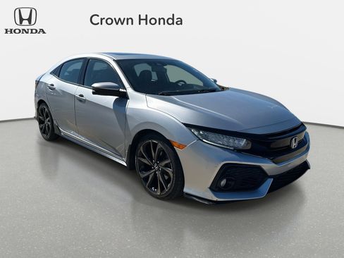 Used 2019 Honda Civic Sport Touring image 6