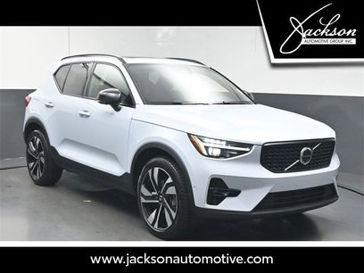 Used 2025 Volvo XC40 B5 Plus w/ Protection Package Premier