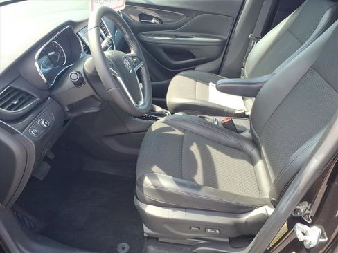 Certified 2022 Buick Encore Preferred image 6
