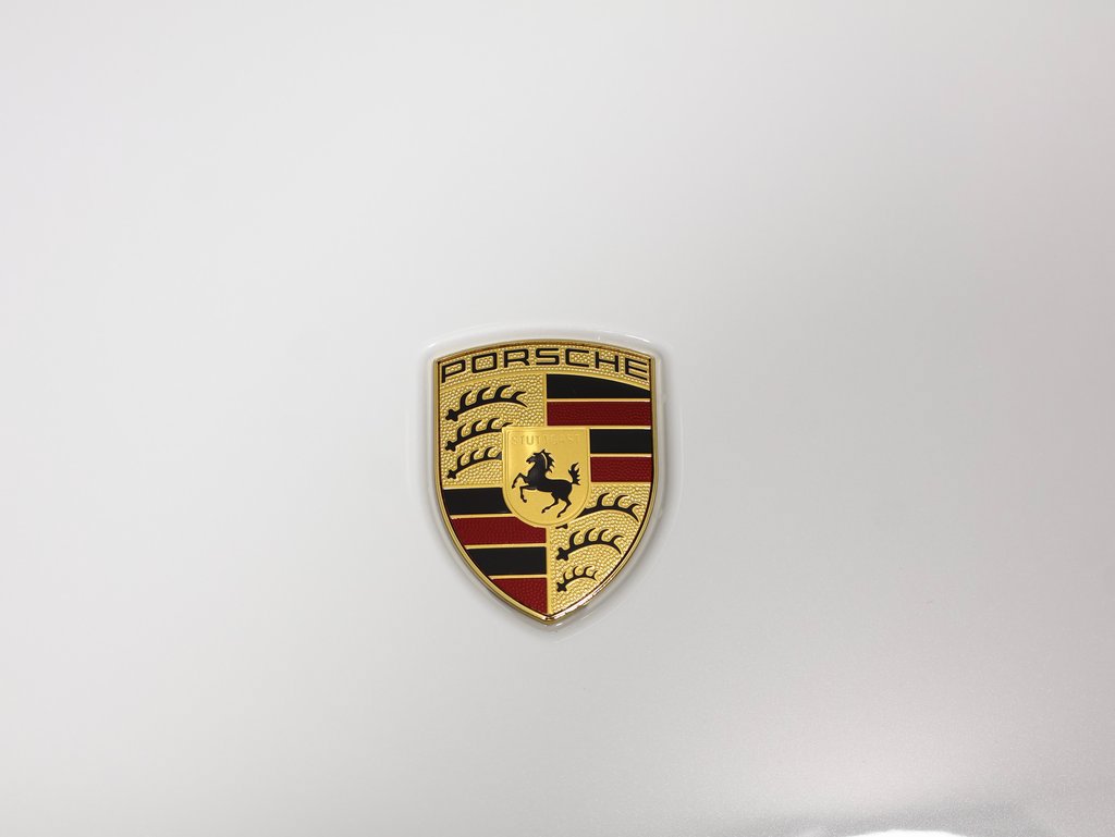 Certified 2025 Porsche Macan AWD/4WD image 14