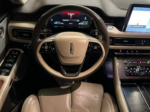 Used 2020 Lincoln Aviator Reserve w/ Equipment Group 202A image 14