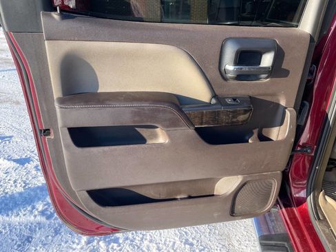 Used 2015 GMC Sierra 3500 Denali w/ Duramax Plus Package image 21