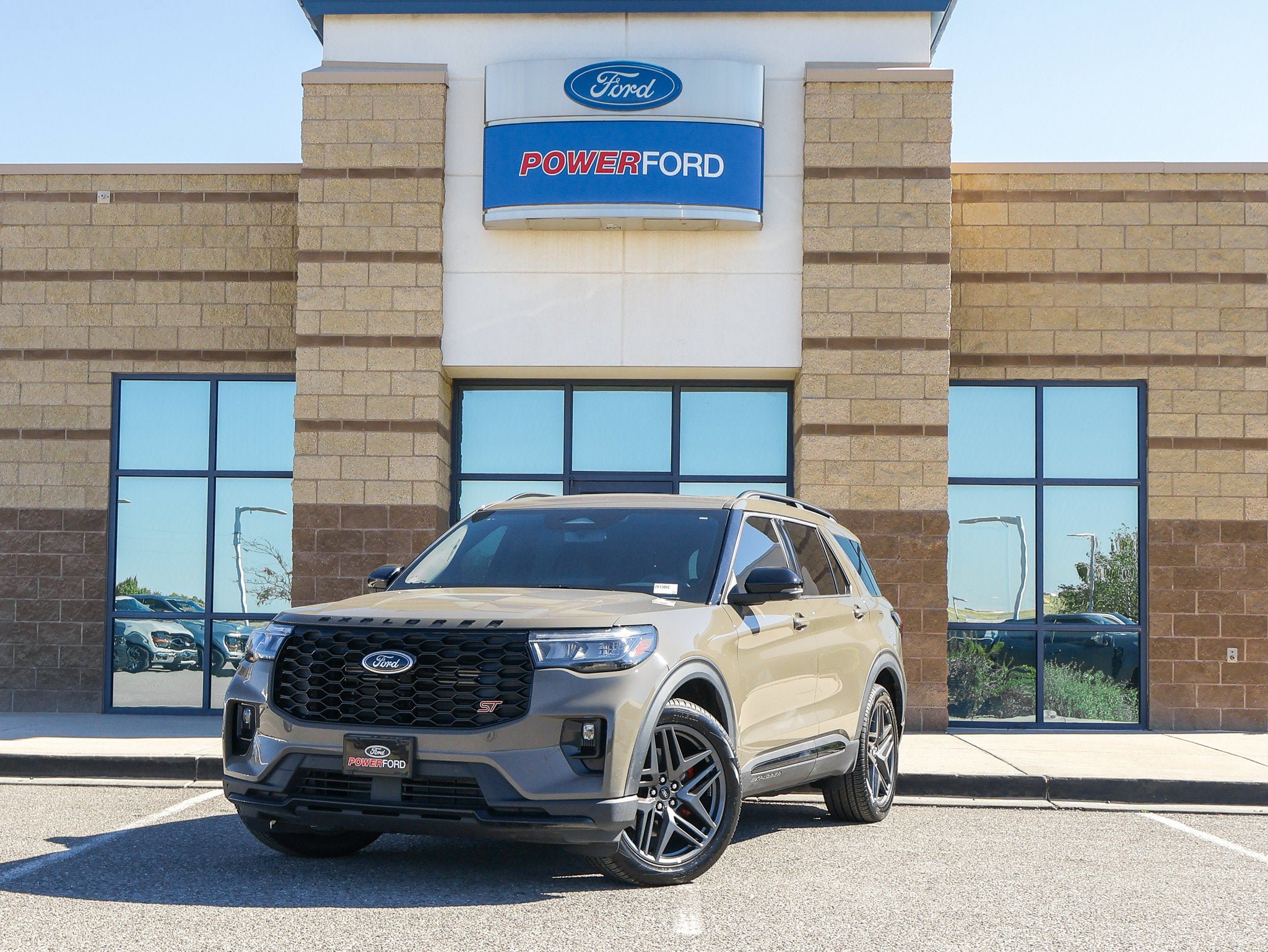 Used 2026 Ford Explorer ST w/ Sun And Sound Package AWD/4WD image 2