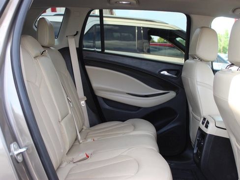 Used 2019 Buick Envision Essence image 11