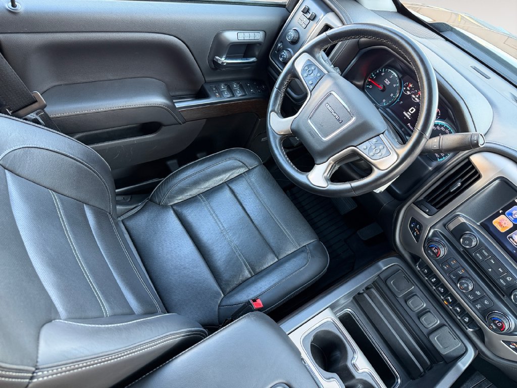 Used 2018 GMC Sierra 1500 Denali AWD/4WD image 15