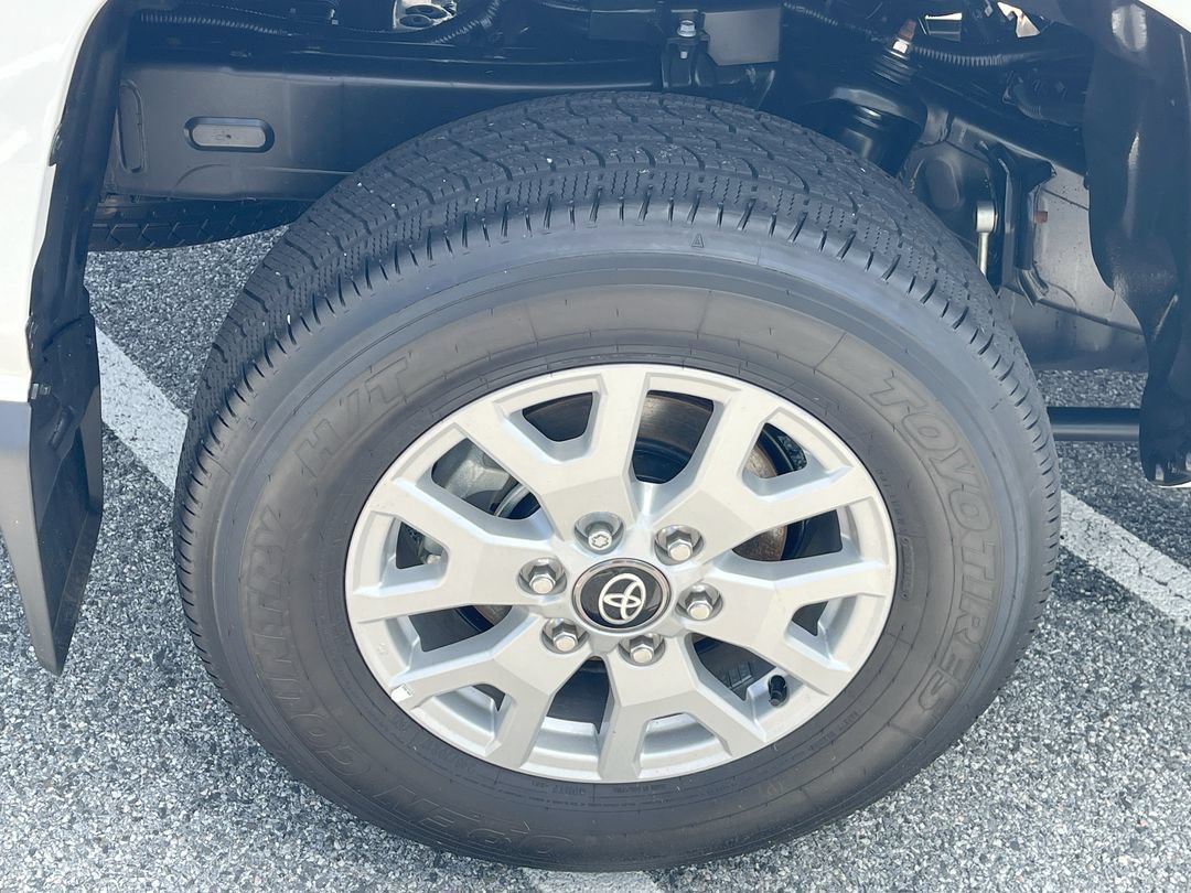 Certified 2026 Toyota Tacoma SR5 AWD/4WD image 16