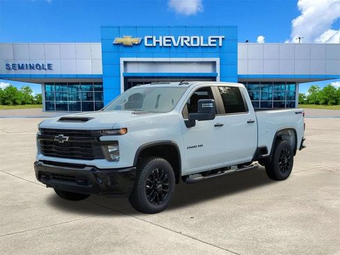 Used 2026 Chevrolet Silverado 2500 Custom w/ Custom Value Package AWD/4WD image 2