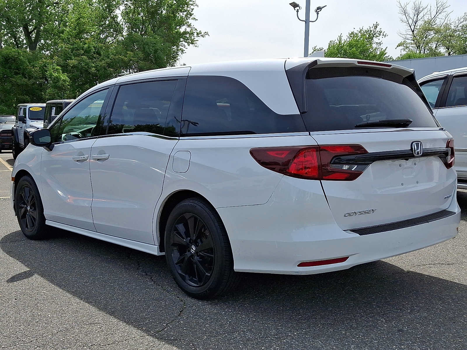 Used 2023 Honda Odyssey Sport image 4