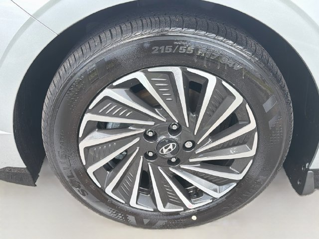 New 2026 Hyundai Sonata SEL FWD image 32