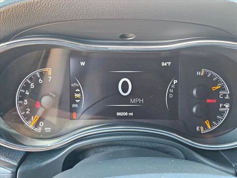 Used 2020 Jeep Grand Cherokee Laredo w/ Quick Order Package 2BN North AWD/4WD image 11