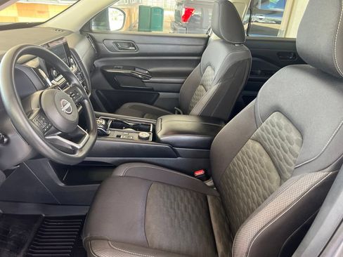 Certified 2024 Nissan Pathfinder S AWD/4WD image 4