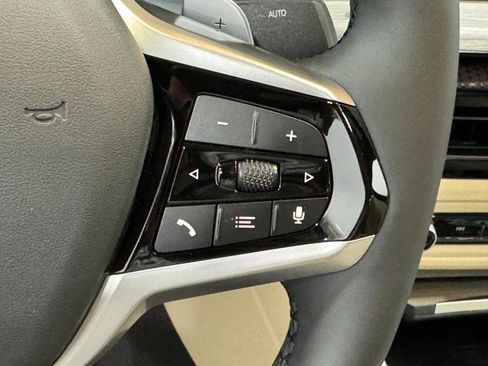 Used 2025 BMW 330i xDrive Sedan w/ Convenience Package image 30