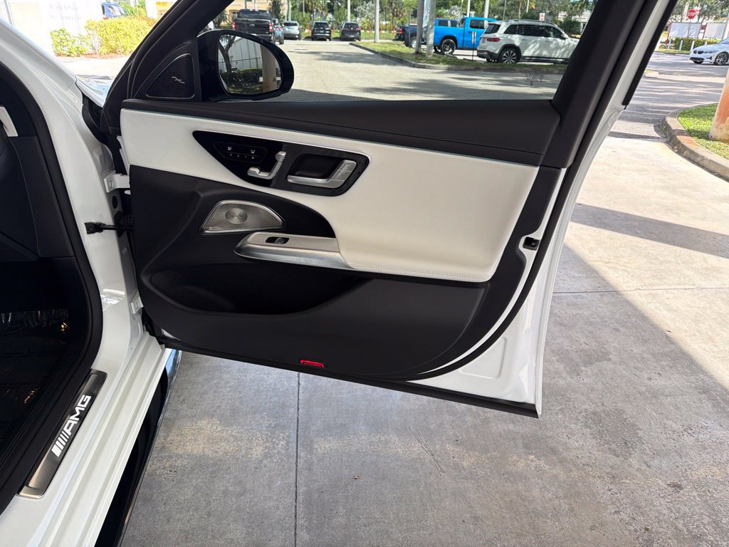 Used 2026 Mercedes-Benz E 53 AMG e 4MATIC Sedan image 33