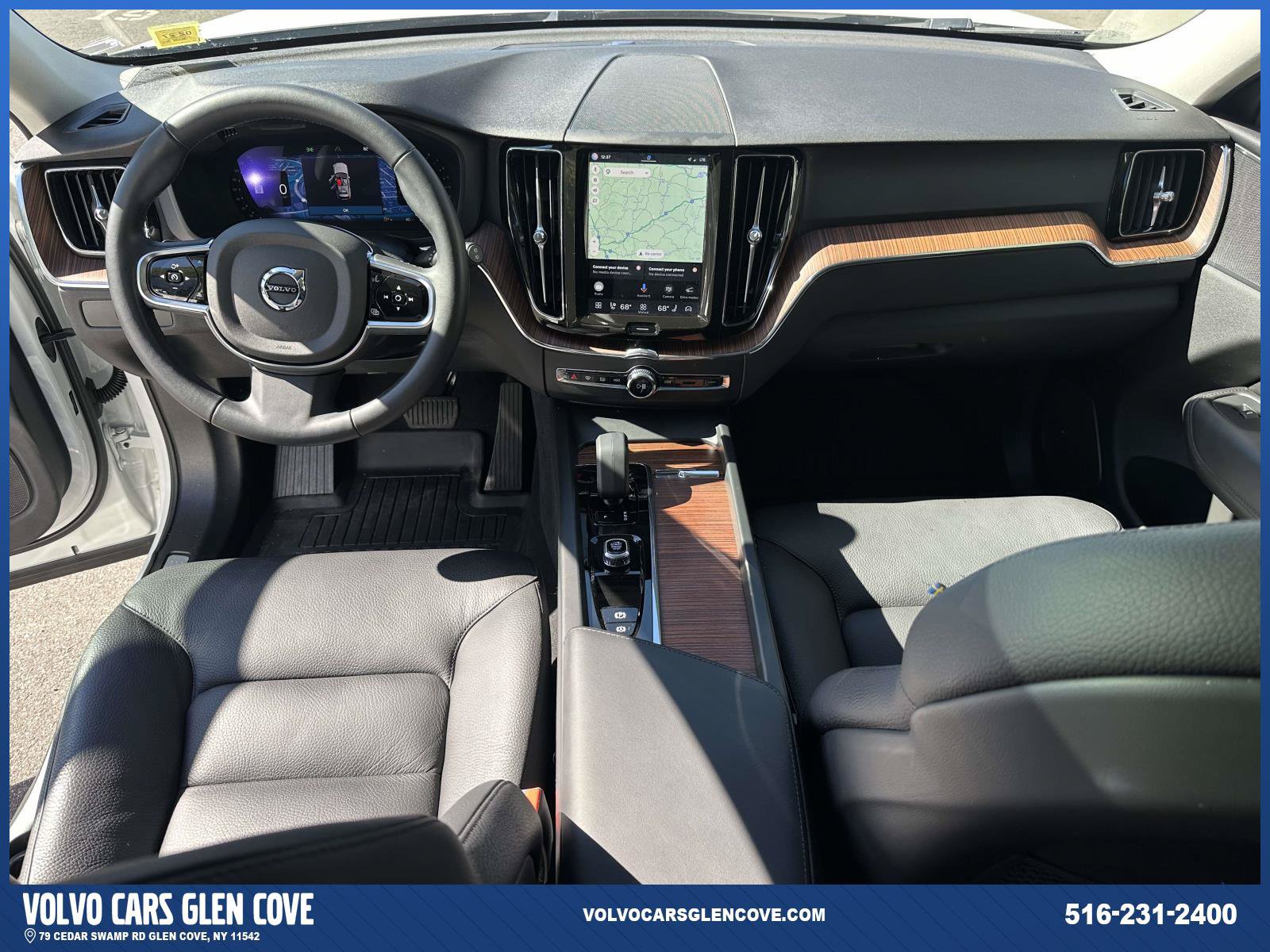 Used 2024 Volvo XC60 B5 Plus w/ Protection Package Premier AWD/4WD image 21