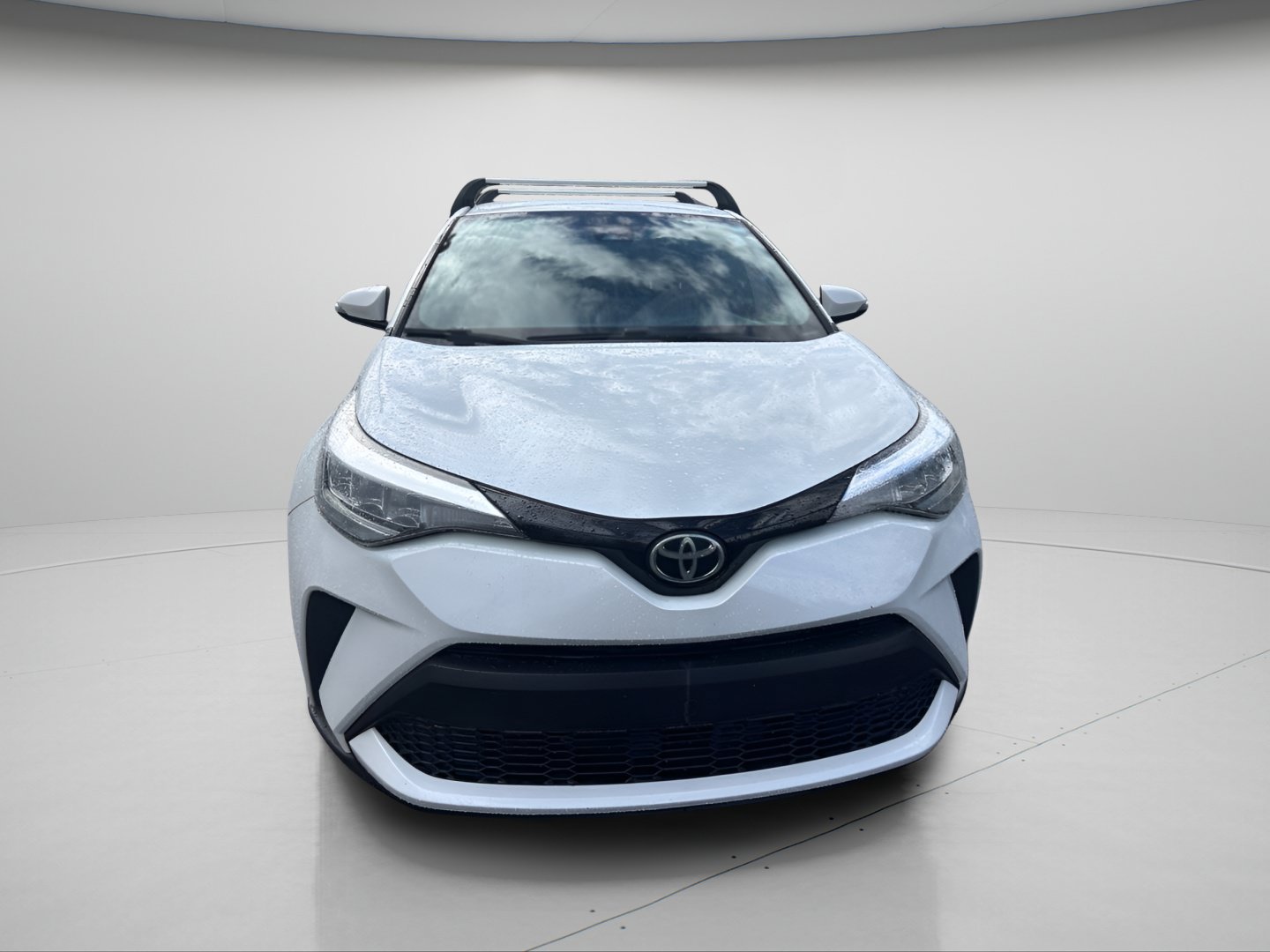 Used 2021 Toyota C-HR XLE FWD image 4