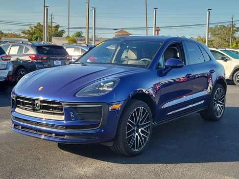 Used 2025 Porsche Macan Turbo image 2