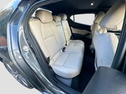 Used 2021 MAZDA MAZDA3 s image 26