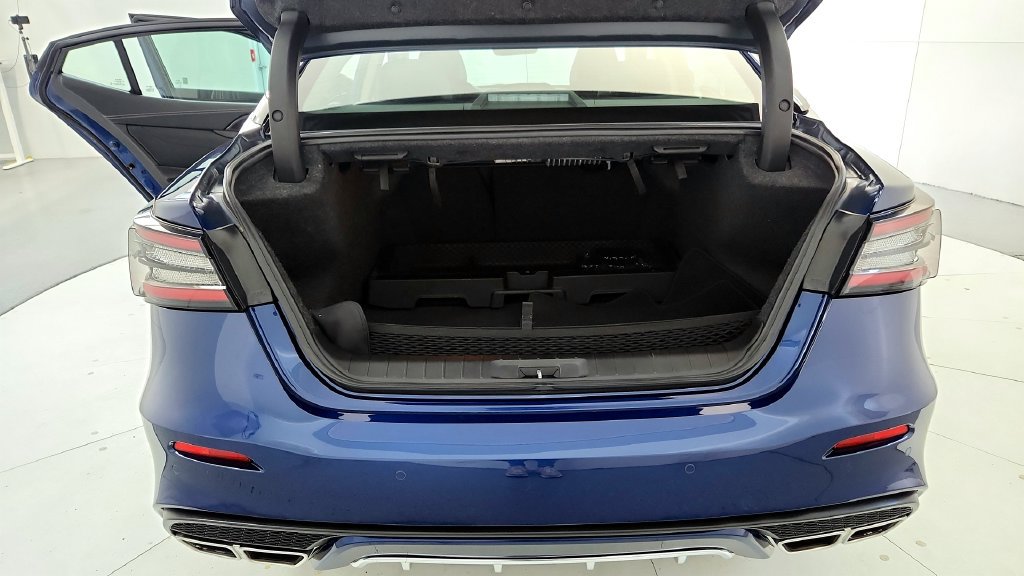 Used 2023 Nissan Maxima Platinum w/ Sport Mat Group FWD image 20
