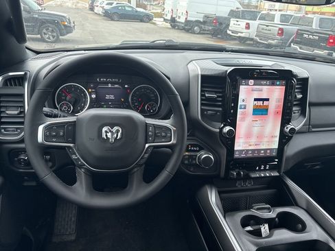 New 2026 RAM 1500 4x4 Crew Cab image 4